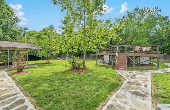 The Cozy Cottage Getaway - Private Pool & Hot Tub - Photo 21