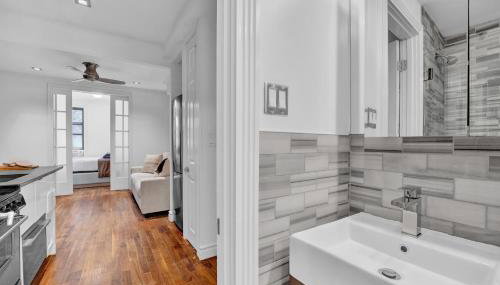 Spacious SoHo 1Bedroom Unit Washer & Dryer - Foto 3