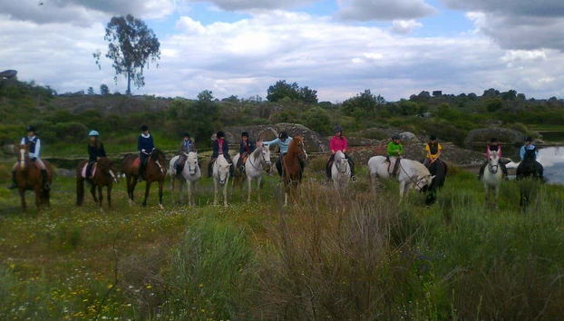 Ruta a caballo por la dehesa extremeña