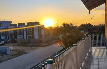 Apto 3 quartos 500m do mar, churrasqueira e varanda com vista para o pôr do sol - Foto 42