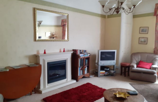 House - Sleeps 6 & Paid off Site Parking Available - Foto 4