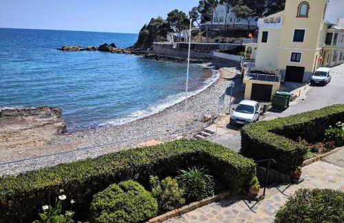 Altea Flying Whale - Photo 1