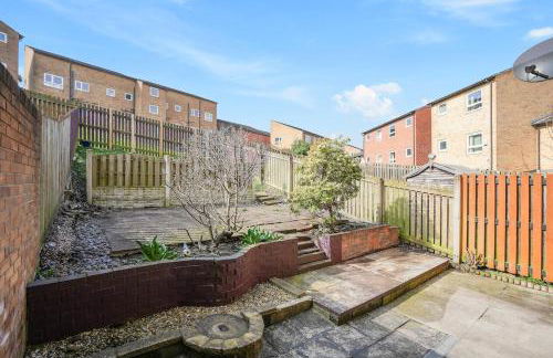 Yasmin's Townhouse - Sleeps upto 10, great for groups with FREE Parking - Hosted by Stay Host Save - Foto 18