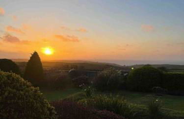 Beautiful family home, sea views, large garden - Foto 45