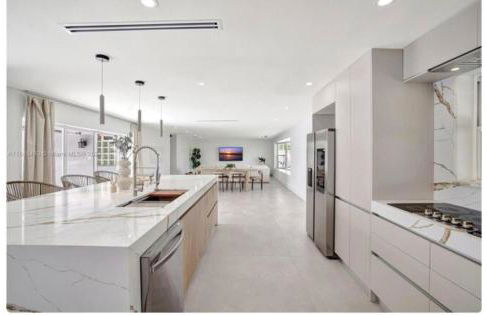 Waterfront Villa with 3 bedroom private suites - Foto 7