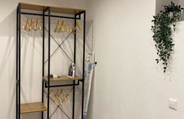 STN Apartment Suite - Ferienwohnung mit 2 Schlafzimmer & Parkplatz, Highspeed WLAN, Fußbodenheizung & Netflix Premium, Zentral zu Audi & Schwarz Gruppe - Foto 22