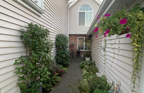 South Seattle gated community 90 day minimum - Foto 27