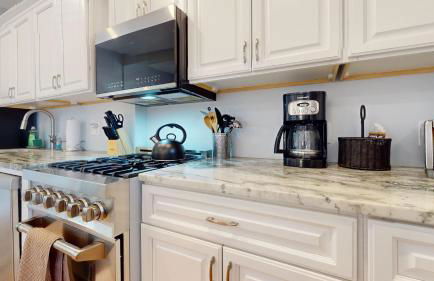 Renovated, Spacious Studio, Near Bc, Bu, Porch - Foto 8