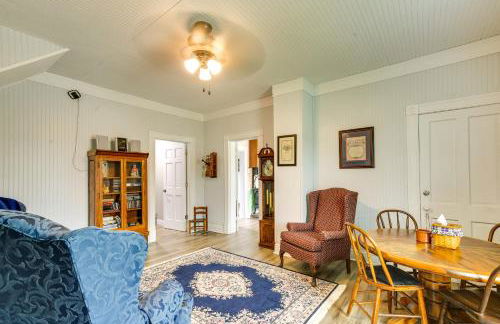 Peaceful Country Home in Serene Setting with Yard - Foto 11