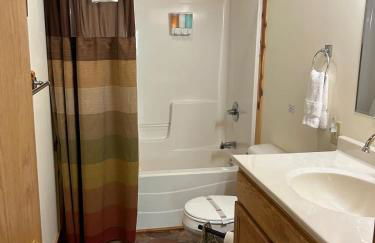 Solarium Cabin #16 on Patoka Lake in Southern Indiana - Foto 10