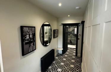 Macbeths Corner - Luxury Apartment with Private Parking - Foto 8