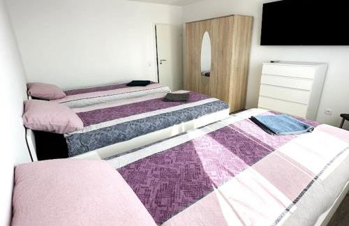 Apartments with Balcony in Krefeld - Foto 6