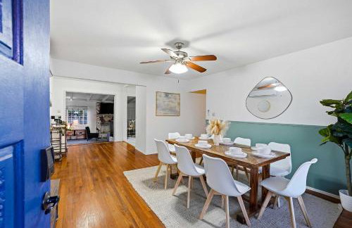 4BR Family Retreat with Hot Tub Games & Fire Pit - Foto 3