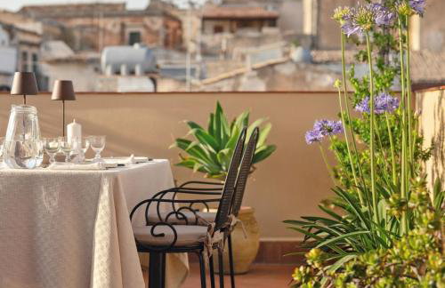 Palazzo Di Lorenzo - Panoramic Terrace and Pool - Photo 46