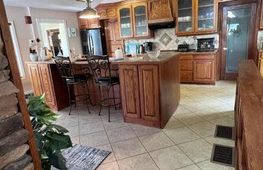 Peaceful 4 bedroom Lakehouse with no neighbors - Foto 20