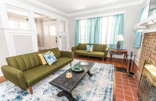 29th Street Trendy Lakeview Craftsman 8 - Foto 9