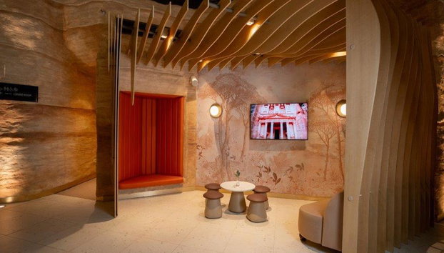 Plaza Premium Lounge: Queen Alia Airport International Departures - Ticket - Photo 4