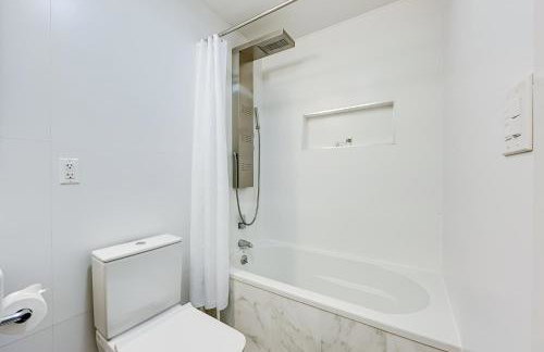 Shared Yard Space! Garden-Level Unit in Bed-Stuy - Foto 17