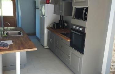 gite le jouteau, piscine interieure, babyfoot, ping pong - Photo 7