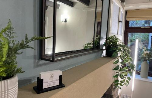 Muddy Paws Cottages - The Nook - Photo 54