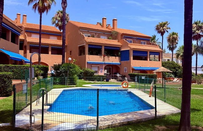 Coastal Apartment/pool/garden/kingbed/acon/freep - Foto 11