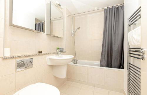 New listing 2BR with parking, 10min Woolwich St - Foto 24