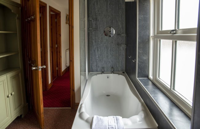 The Knighton Apartment by Paymán Club - Photo 16