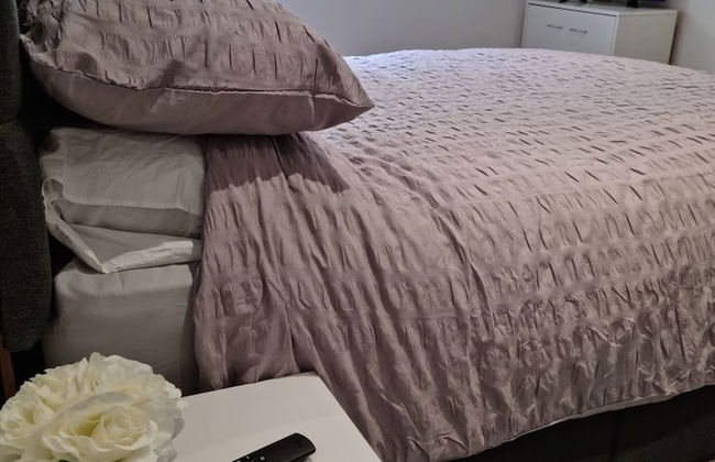 360 Serviced Accommodations - Waterfront Retreat - Modern Apartment - Foto 5