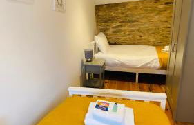 SPINDRIFT is A Beautiful Newly Refurbished THREE BEDROOM Private Family House located on the OLD HARBOUR and the COASTAL PATH in the Heart of Beautiful POLPERRO - Foto 16