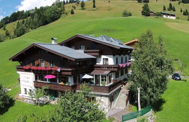 Large Apartment in Maria Alm With Terrace - Photo 28