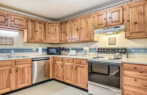 1 Mi to Attitash Mountain Condo with Resort Perks - Photo 4