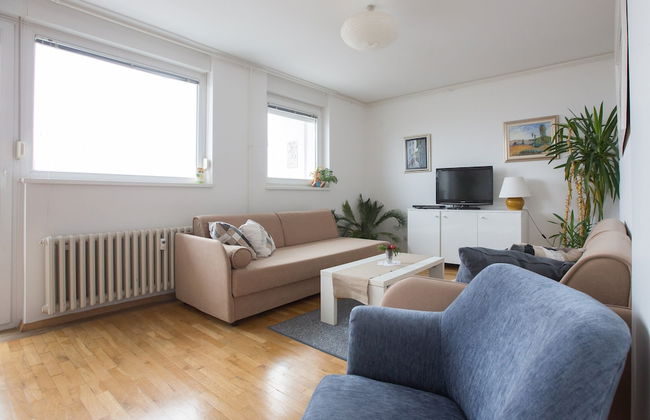 Rupa pod oblacima - Foto 17