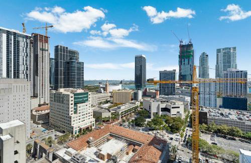 Sky Corner Residence- Pool Parking Amenities - Foto 32