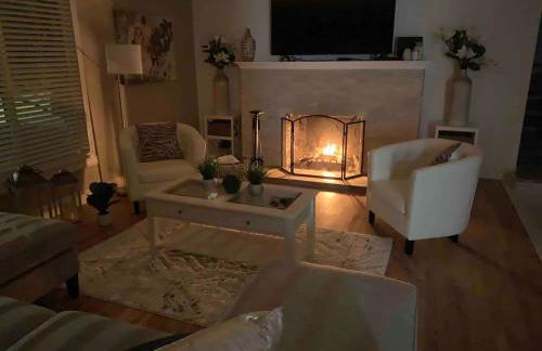 Elegant & spacious 32 Gem in Harper Woods - Foto 15