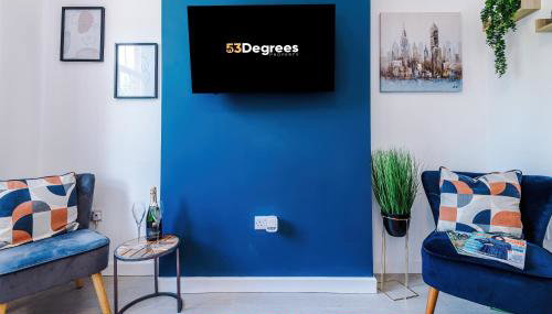 Spacious 3-bed home in Nantwich by 53 Degrees Property - Amazing location, Ideal for Groups - Sleeps 6 - Foto 2