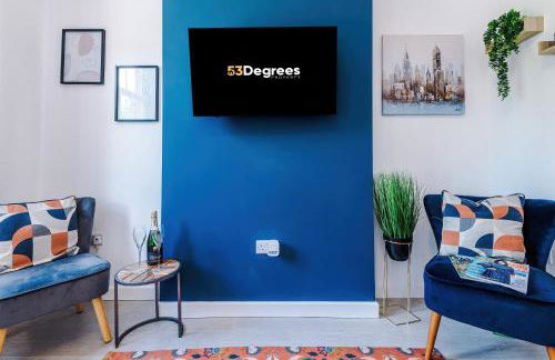 Spacious 3-bed home in Nantwich by 53 Degrees Property - Amazing location, Ideal for Groups - Sleeps 6 - Foto 2