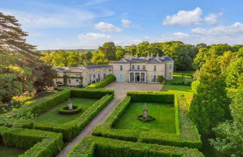 Beccles Georgian Mansion l 9 Bedrooms, Hot Tub & Parkland - Foto 2