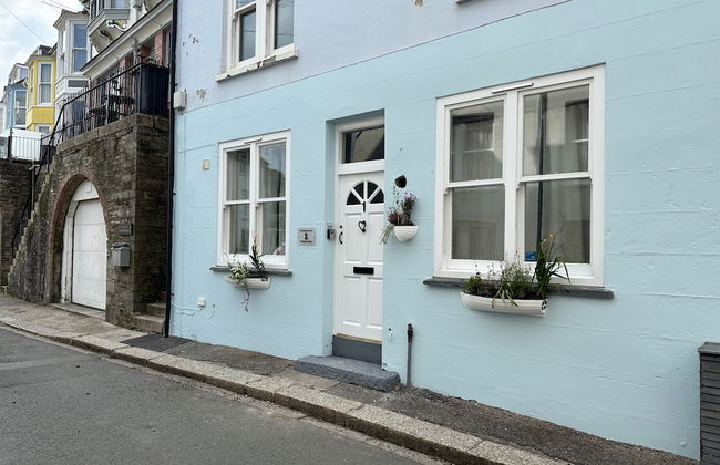 The Slipway Suite, Fowey Harbour & Parking 1 Min - Photo 32