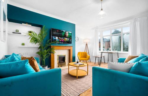 3 Bedroom House - Garden - Parking - Interior Designed - Netflix - Wifi - 52H - Foto 1