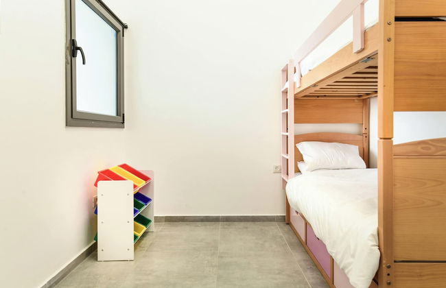 Achziv Beach Getaway with Balcony by Sea N Rent - Foto 3