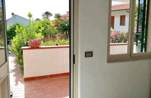 Casa con Giardino e Terrazzo vicino al Mare - Foto 2