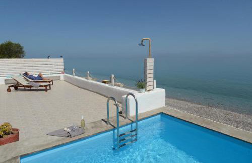Antorina Beachfront Villas with Private Pools - Foto 41