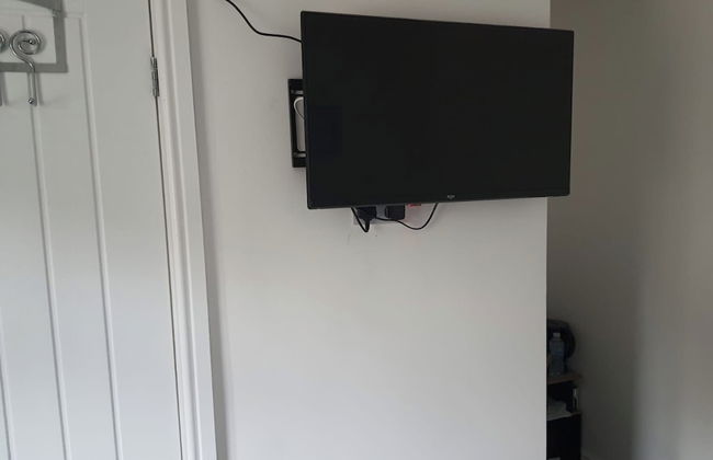 Private Room - Ensuite Bathroom - Free Parking - Foto 13