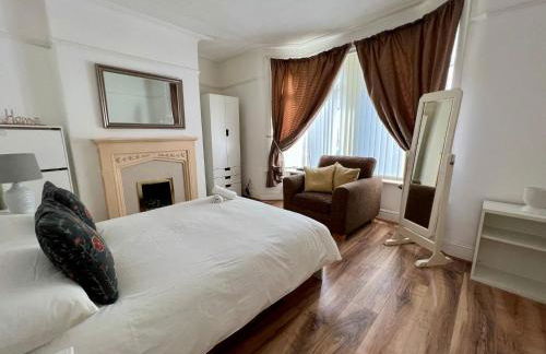 2025 Award Winner Liverpool Ivy House - 4 Bedrooms - Foto 61