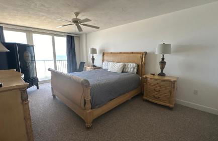 Oceanfront Large Condo in Charming Daytona Beach Shores - Photo 20