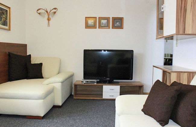 Spacious Holiday Home in Kappl With Terrace - Foto 14