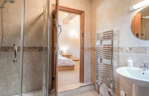 Glebe Barn - Photo 13