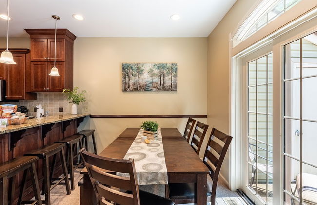 Highland Hideaway by Avantstay Group Poconos Retreat w Patio Game Room - Foto 9