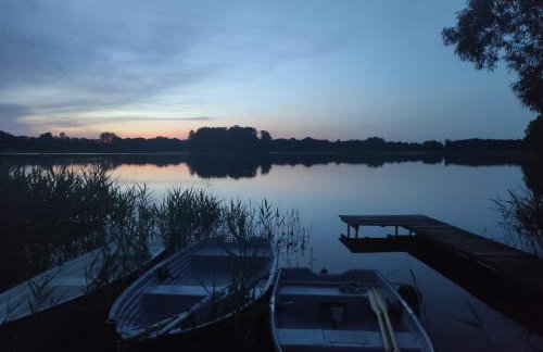 Domek nad jeziorem Bory Tucholskie las jeziora wakacje weekend Błądzim - Foto 16