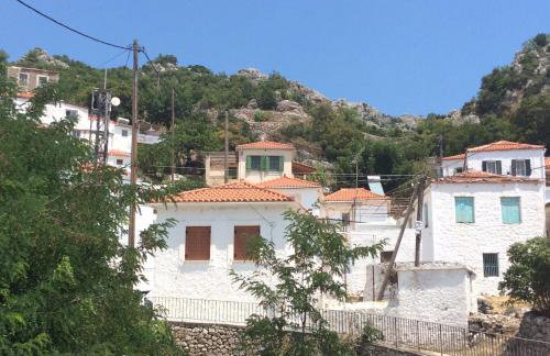 Lillian's Traditional House - Photo 35